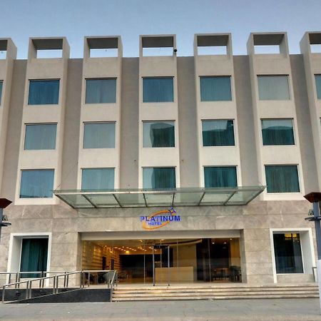 Hotel Platinum Райкот Екстериор снимка