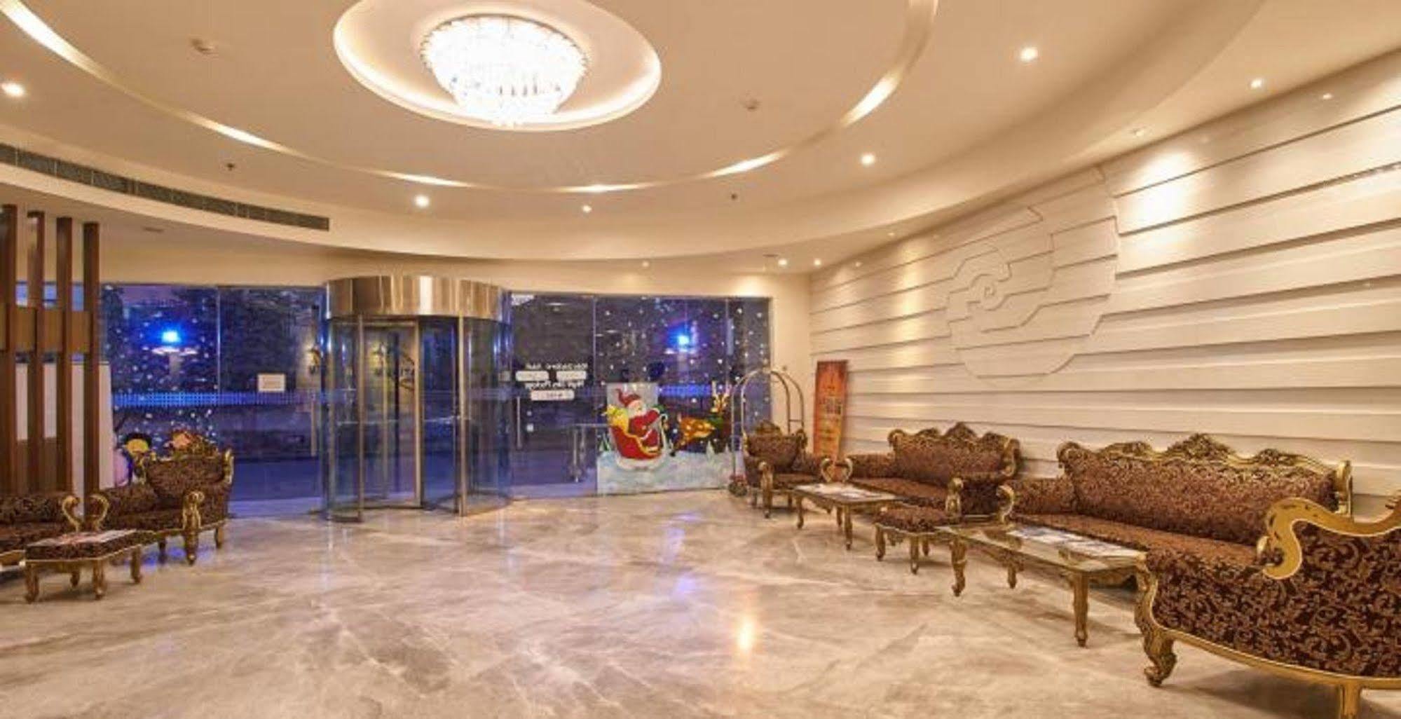 Hotel Platinum Райкот Екстериор снимка
