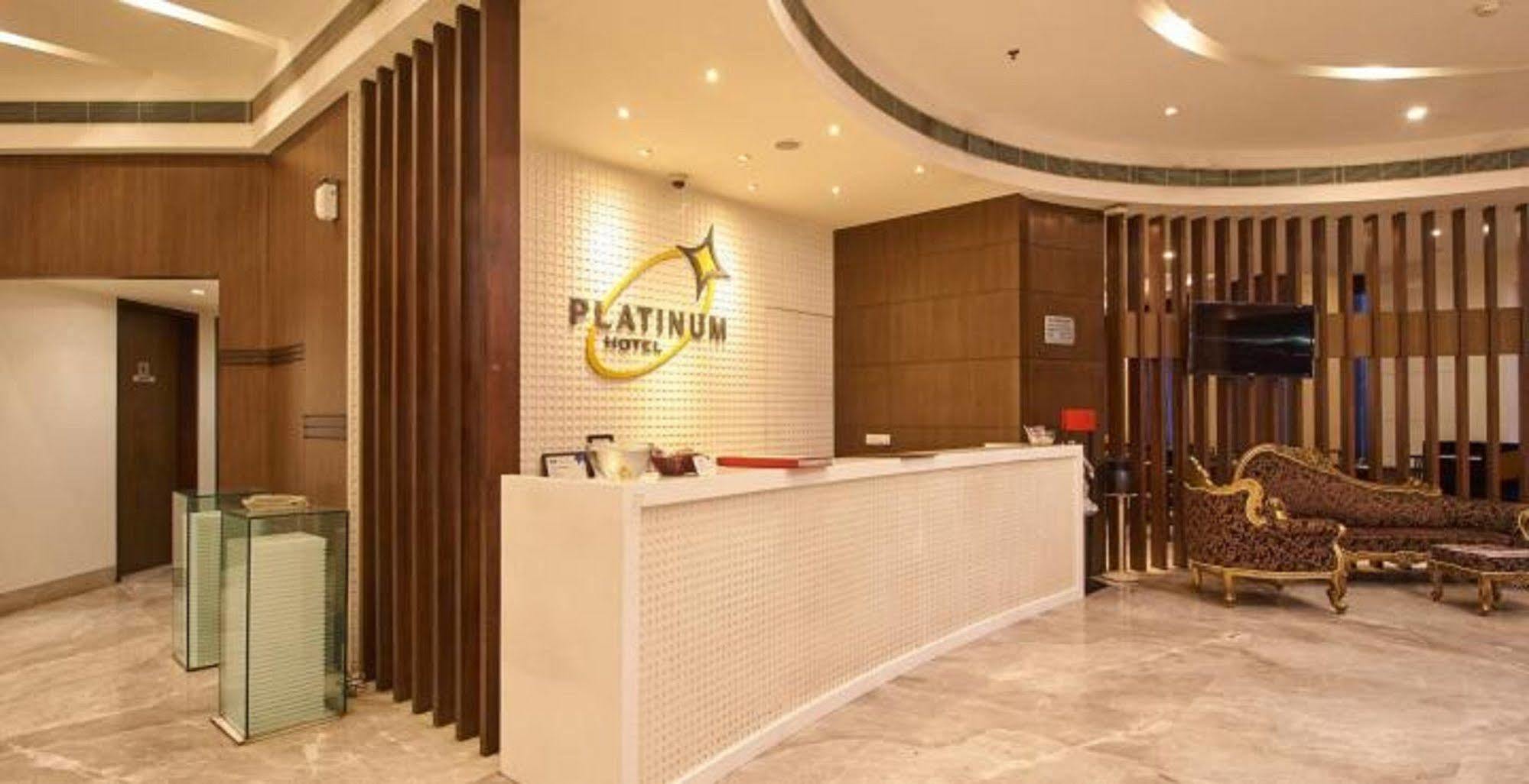 Hotel Platinum Райкот Екстериор снимка