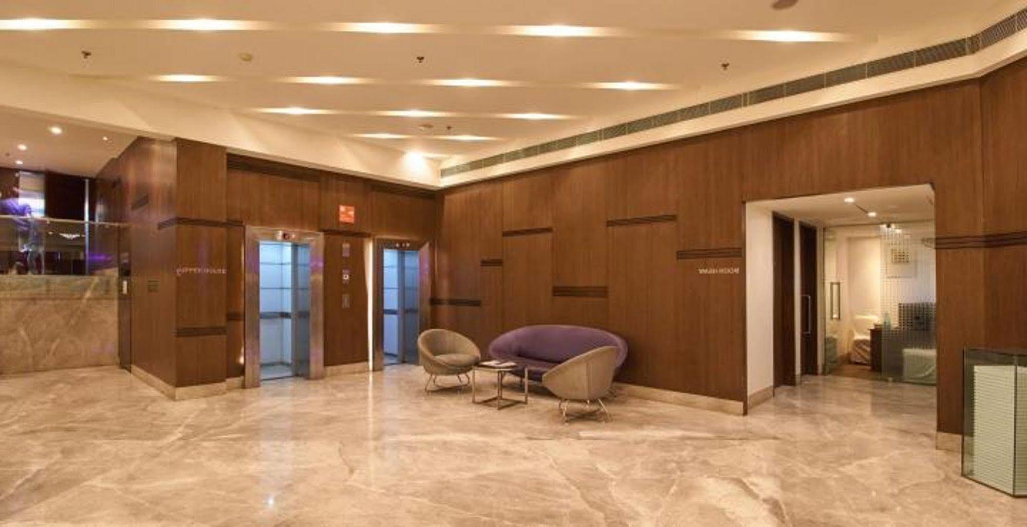 Hotel Platinum Райкот Екстериор снимка