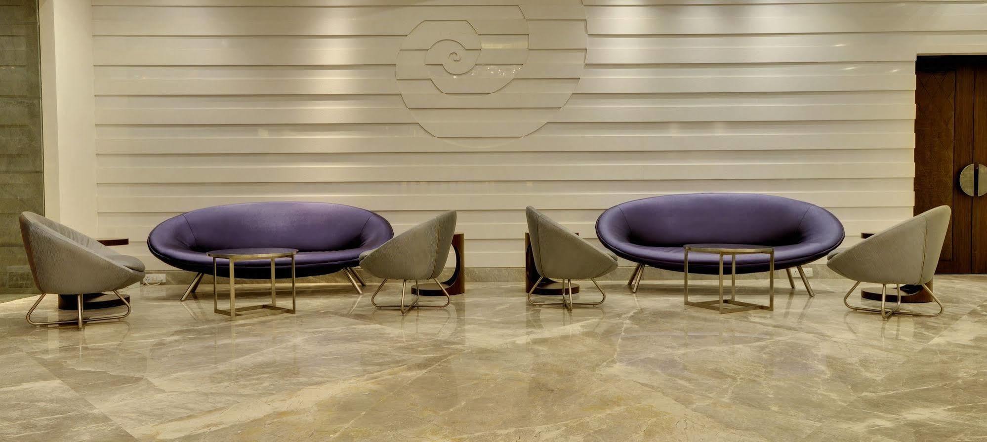 Hotel Platinum Райкот Екстериор снимка