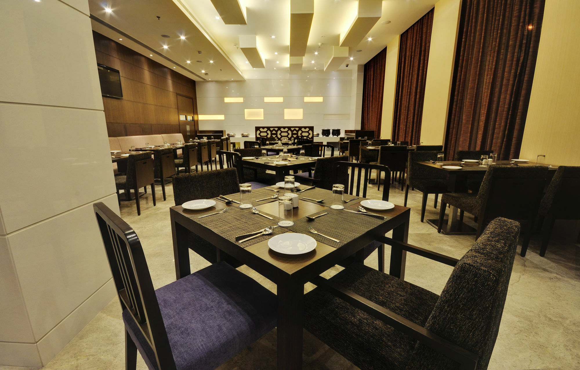 Hotel Platinum Райкот Екстериор снимка