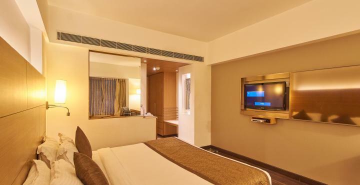 Hotel Platinum Райкот Екстериор снимка